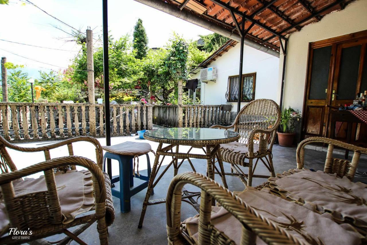 Flora'S Guesthouse 'The Fir Gate' Gjirokastër 외부 사진