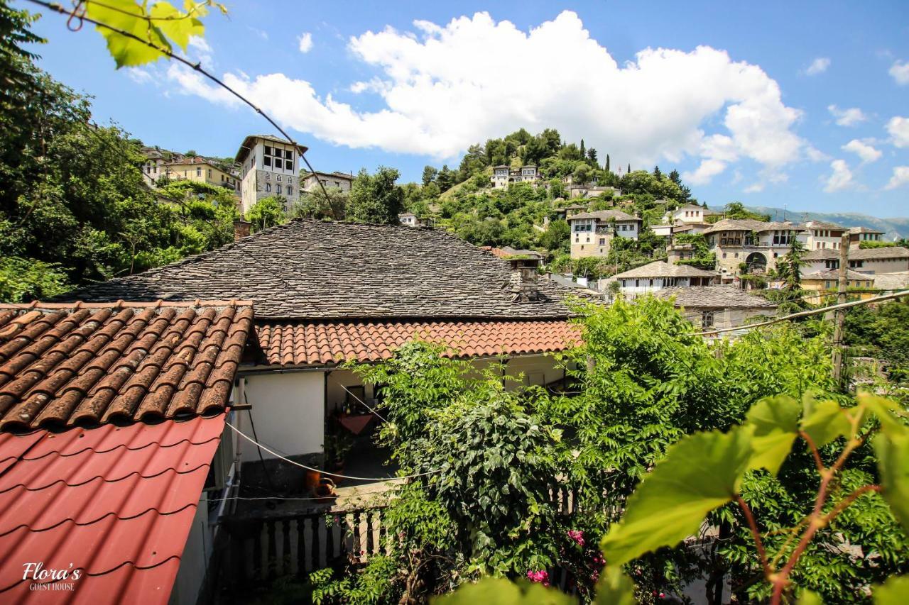 Flora'S Guesthouse 'The Fir Gate' Gjirokastër 외부 사진