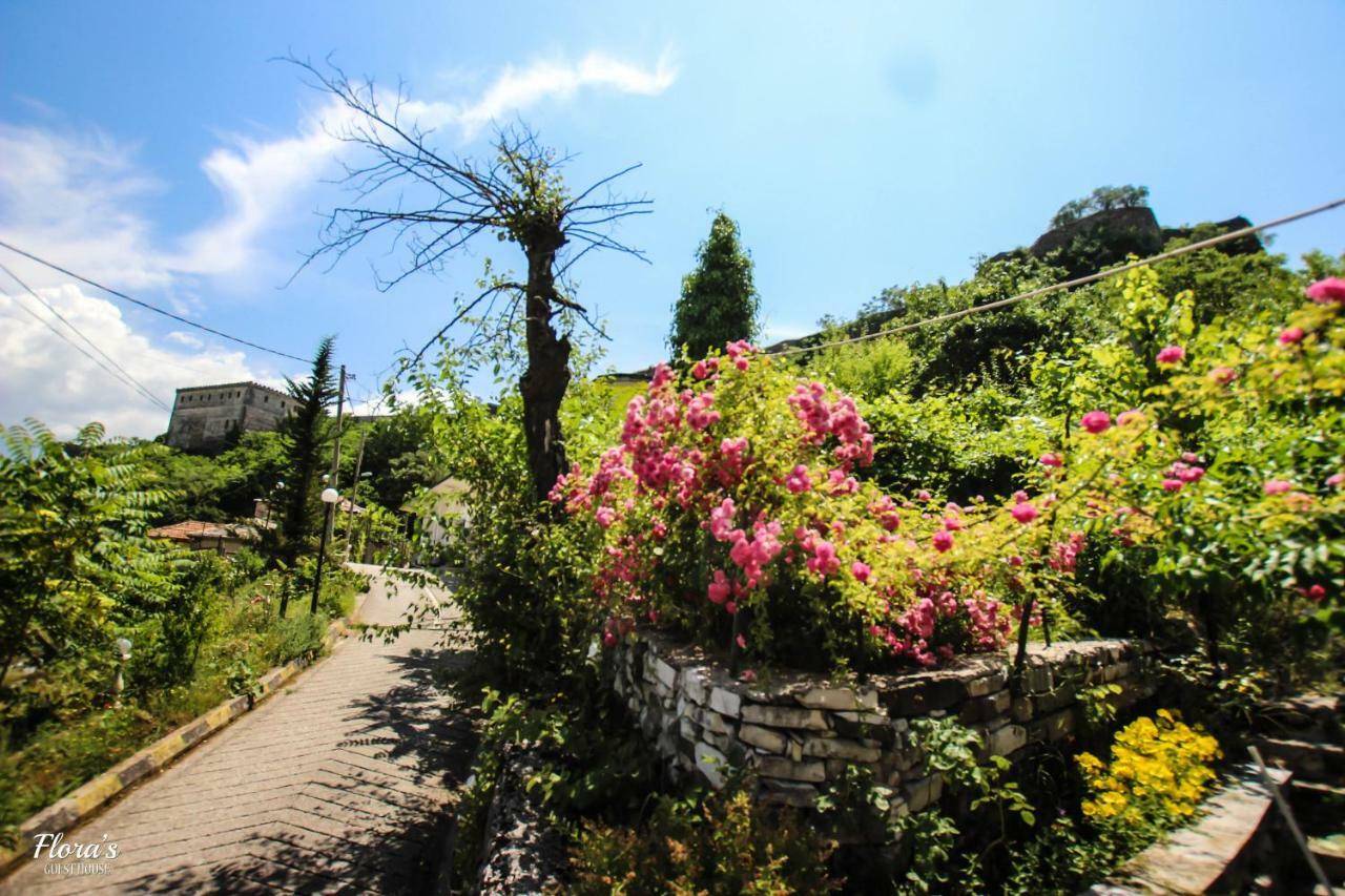 Flora'S Guesthouse 'The Fir Gate' Gjirokastër 외부 사진