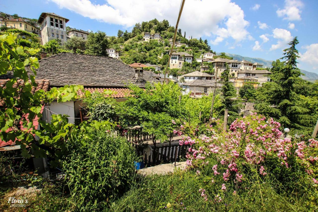 Flora'S Guesthouse 'The Fir Gate' Gjirokastër 외부 사진